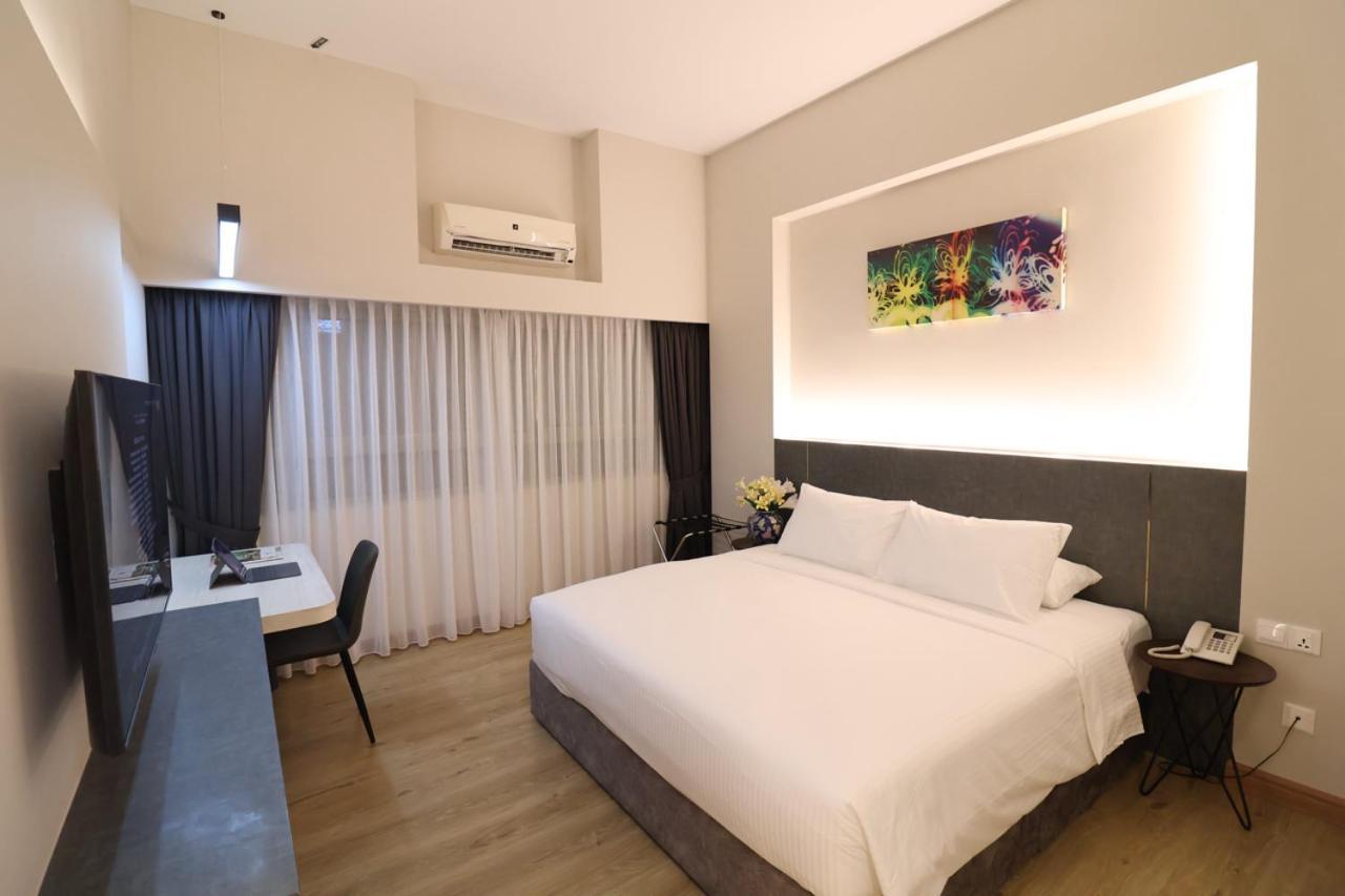 Crown Regency Serviced Suites Kuala Lumpur Exterior photo
